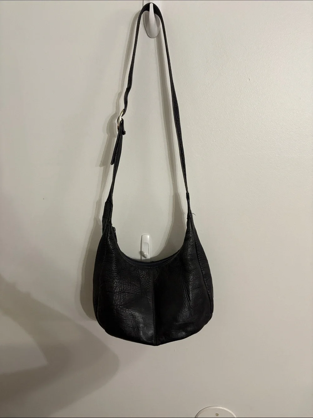 Vintage Levi Strauss & Co  Black Leather Shoulder Hobo Bag with Adjustable Strap
